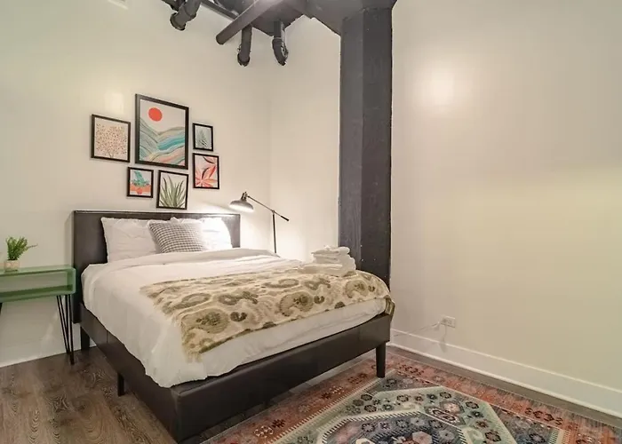 Ideal 3br Business Or Leisure In Fully Stocked Kitchen & Fast Internet With Optional Parking Near Soldier Field, Grant Park & Mccormick Place Apartamento