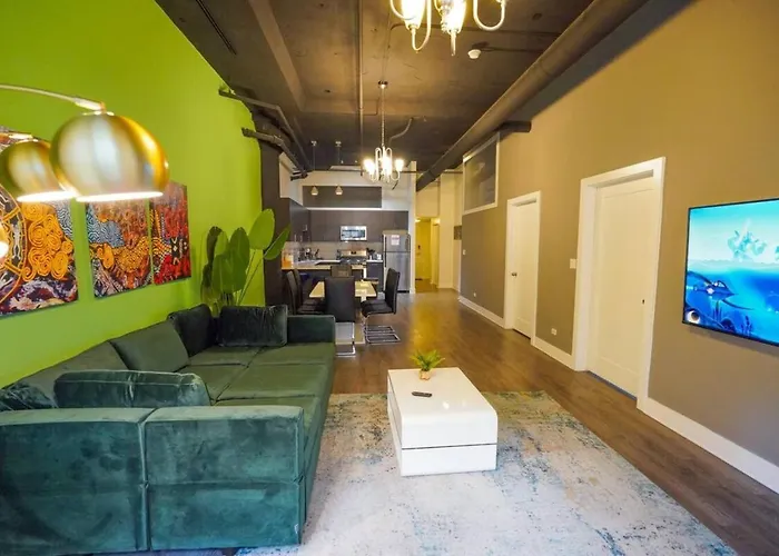 Apartamento Ideal 3br Business Or Leisure In Fully Stocked Kitchen & Fast Internet With Optional Parking Near Soldier Field, Grant Park & Mccormick Place